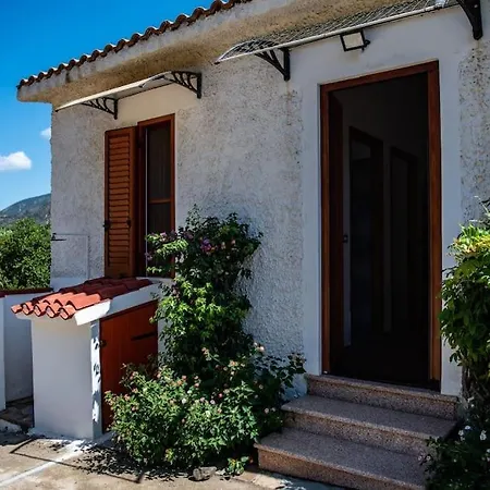 Holiday home Bouganville Tertenia